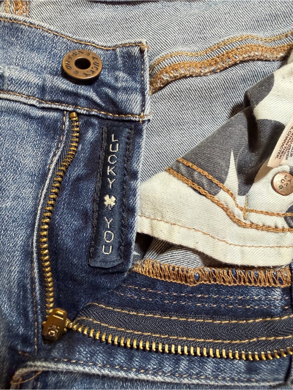 Lucky Brand Skinny Jeans Women’s Size 4/27 Medium Wash Distressed Raw Hem EUC - Picture 6 of 13